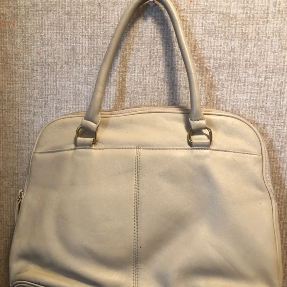Handbag - Picture 3 of 3